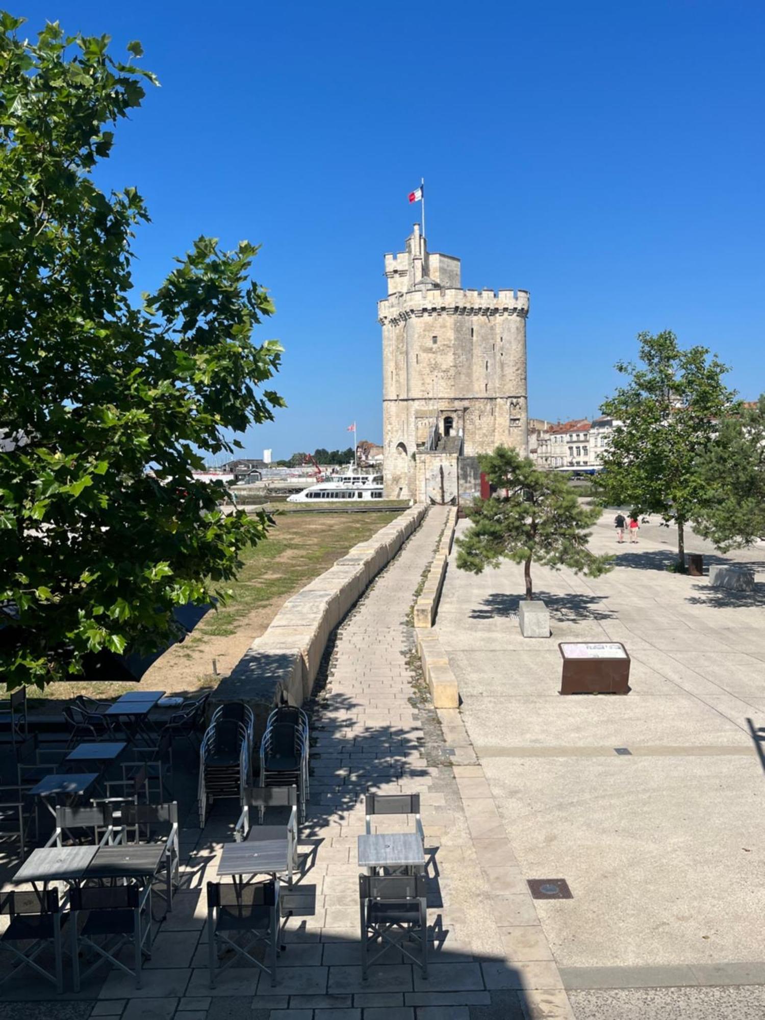 La Tour Saint-Nicolas La Rochelle  Exterior photo